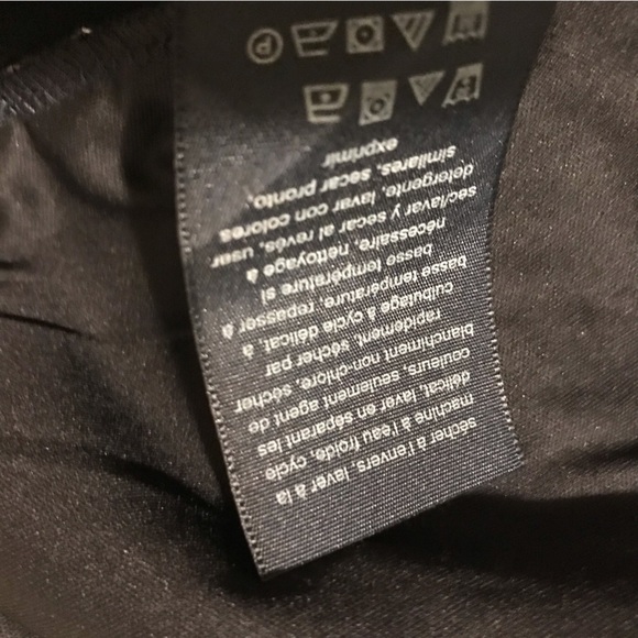 Tommy Hilfiger plus top 2X - Picture 9 of 10